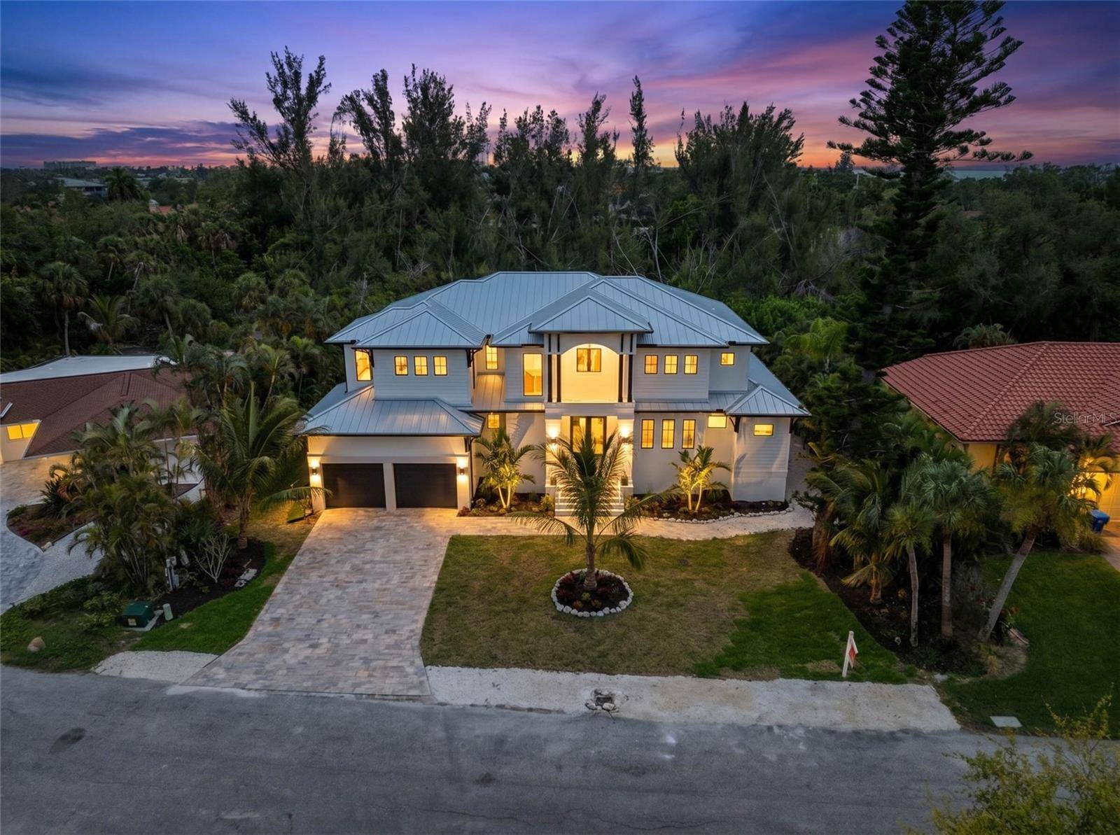 626 BUTTONWOOD DR, Longboat Key, FL 34228