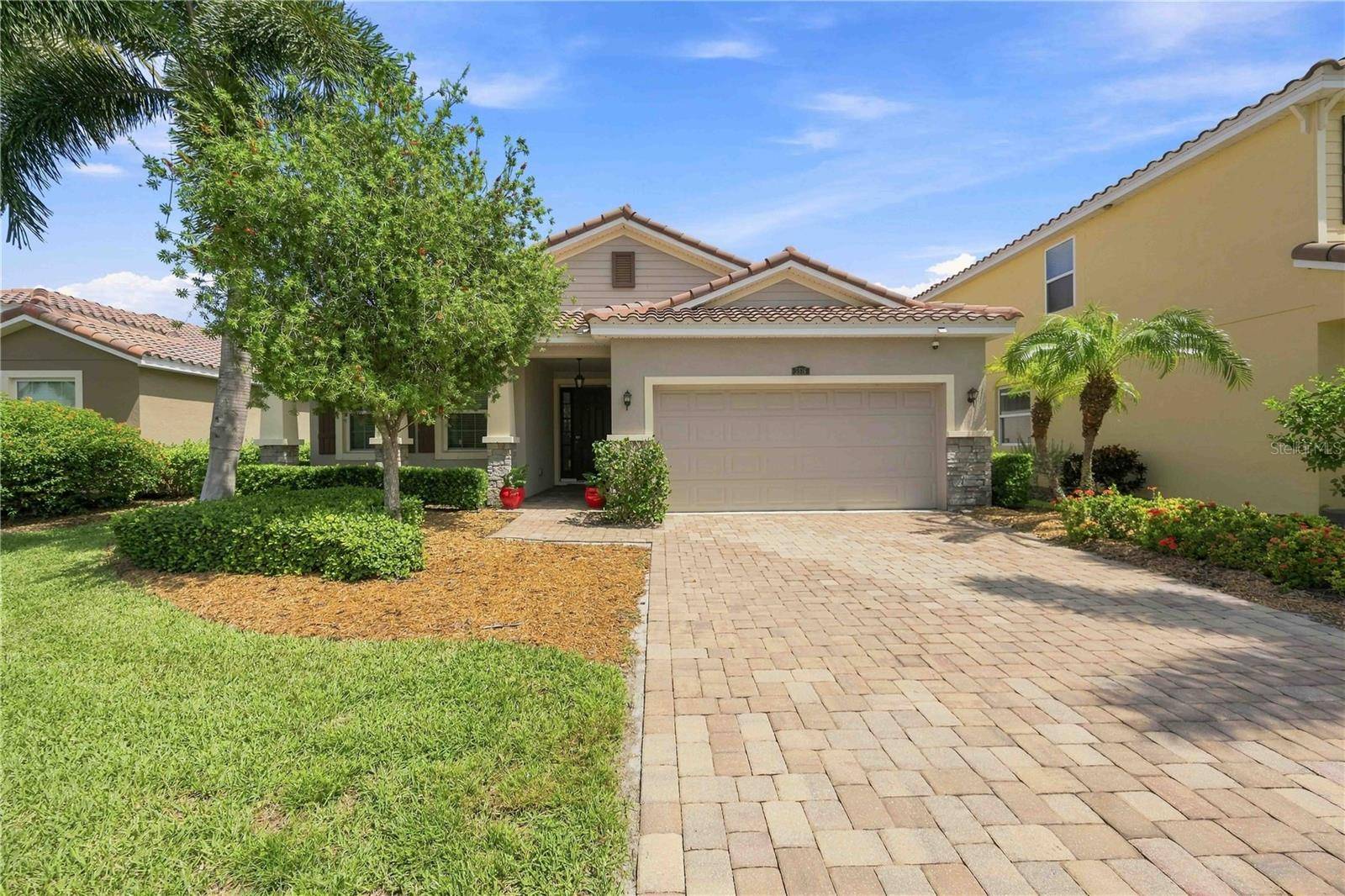 5516 CARTAGENA DR, Sarasota, FL 34233