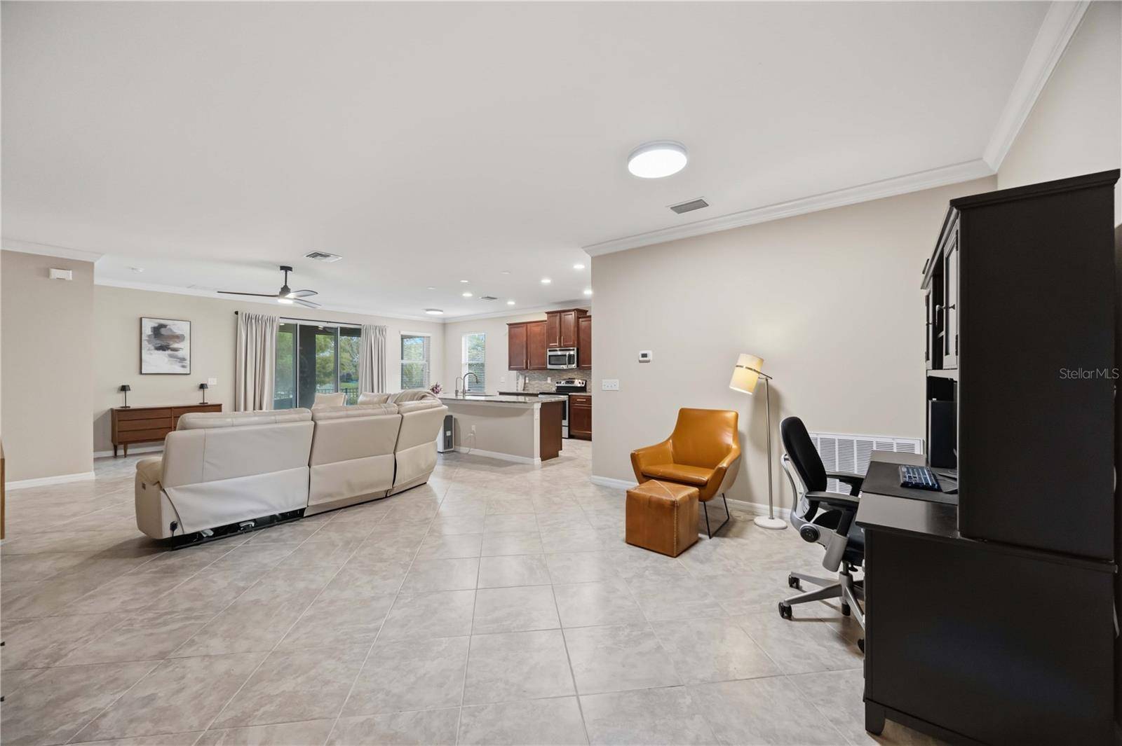 5516 CARTAGENA DR, Sarasota, FL 34233