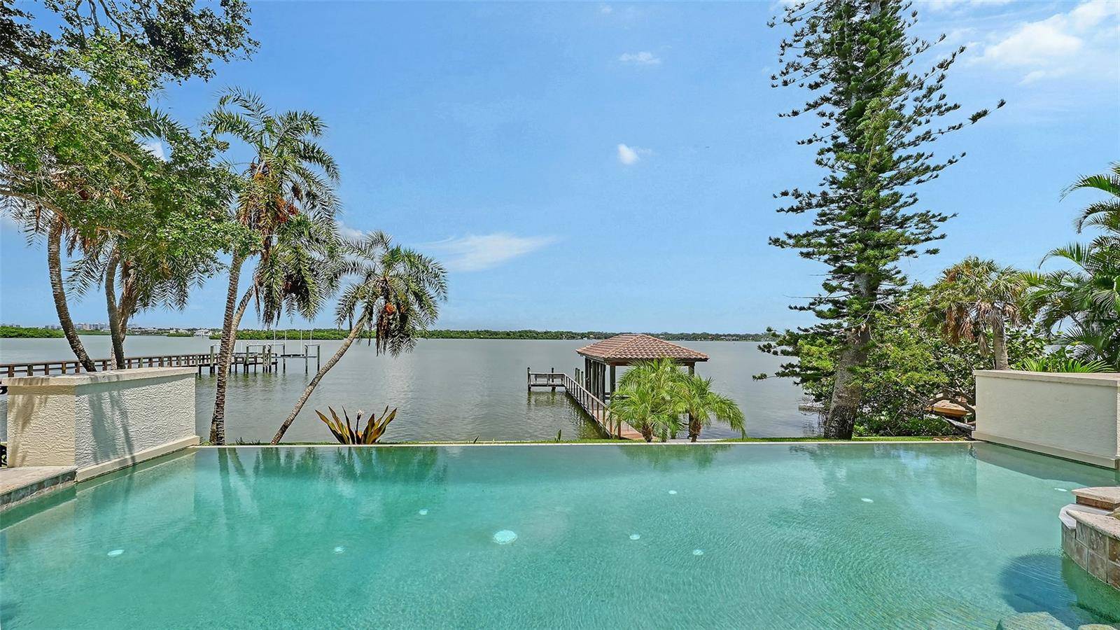 1216 N CASEY KEY RD, Osprey, FL 34229