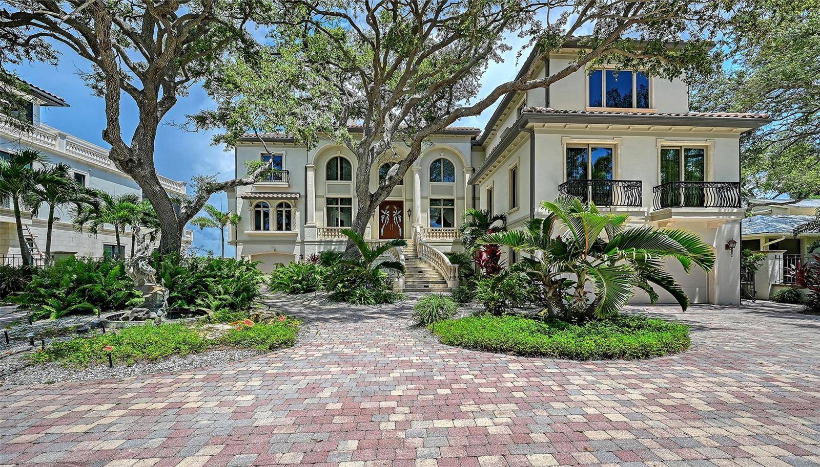 1216 N CASEY KEY RD, Osprey, FL 34229