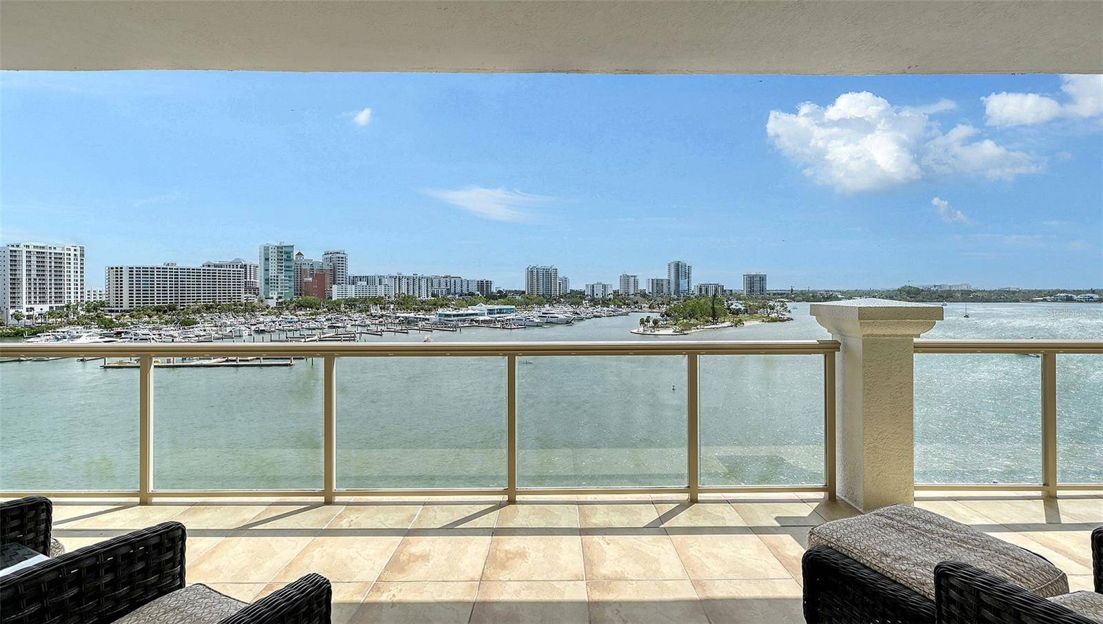 464 GOLDEN GATE PT #702, Sarasota, FL 34236
