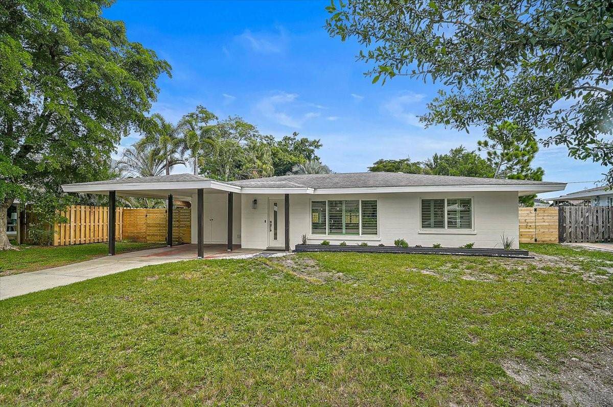 2347 TANGERINE DR, Sarasota, FL 34239