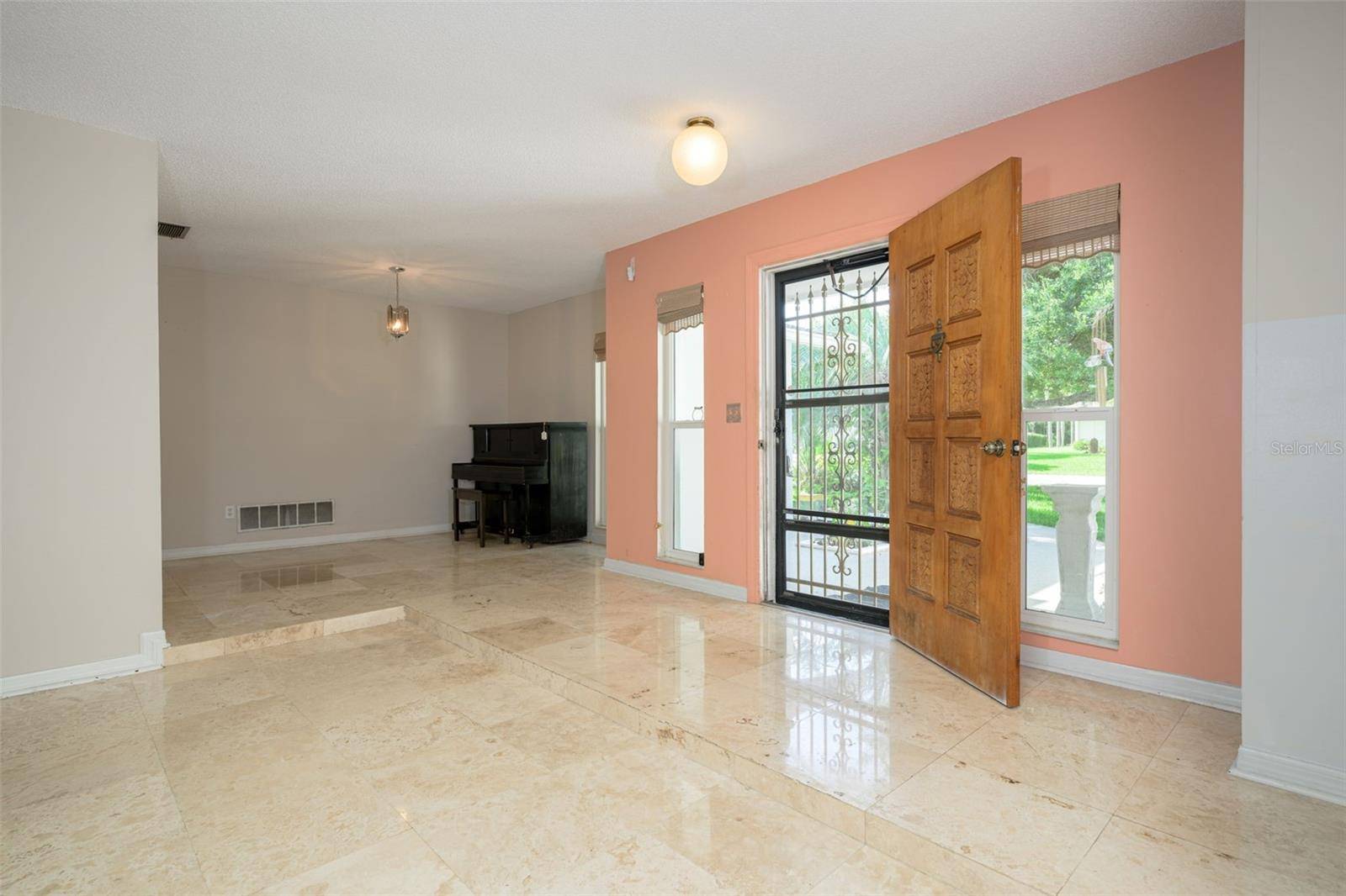30 FERNHAM LN, Palm Coast, FL 32137