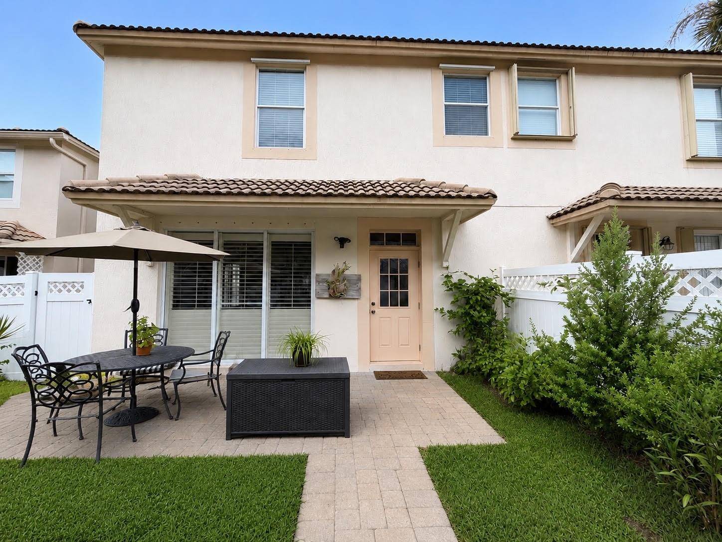 8074 MURANO CIR, Palm Beach Gardens, FL 33418