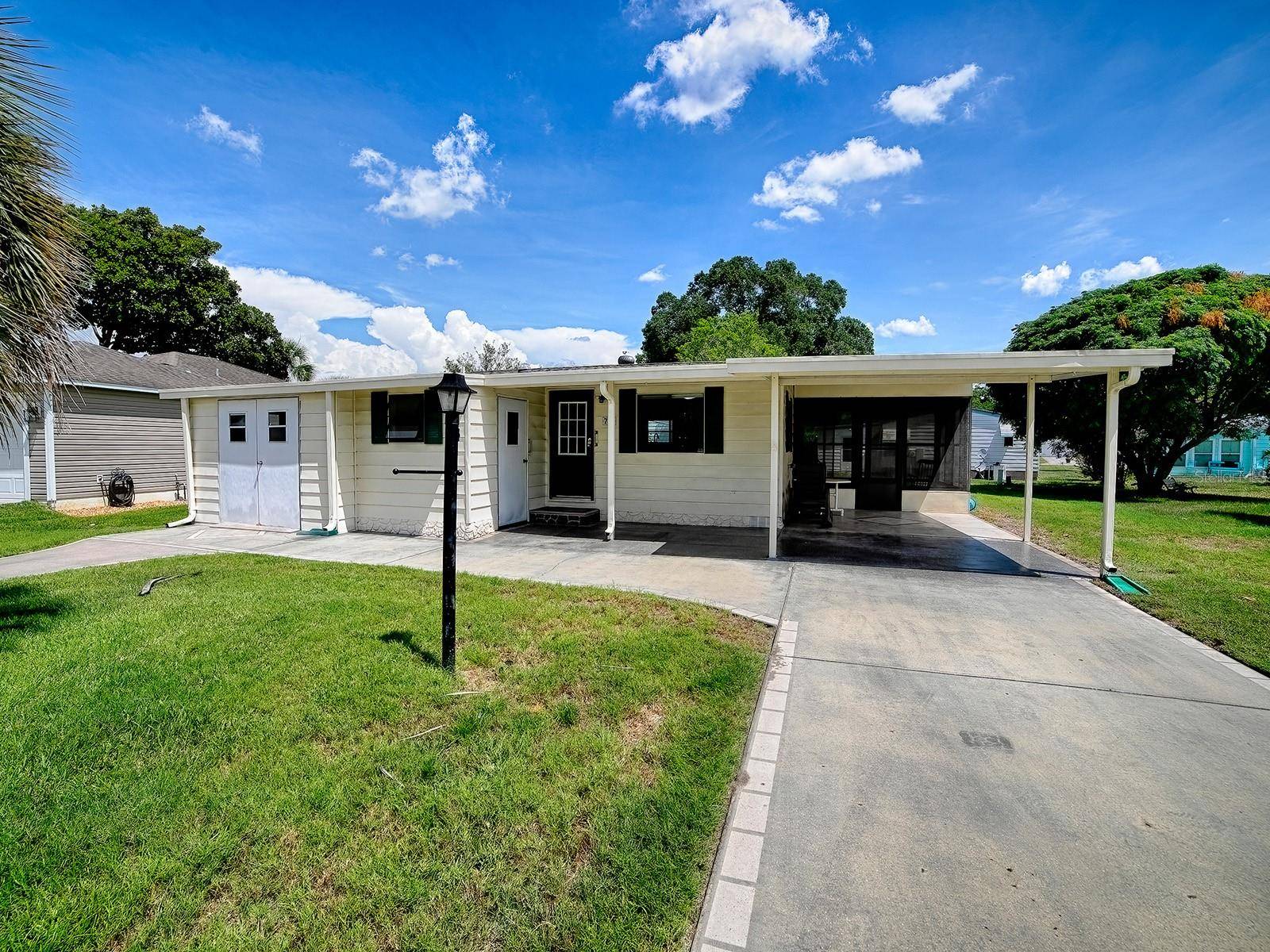 721 SHARON DR, The Villages, FL 32159