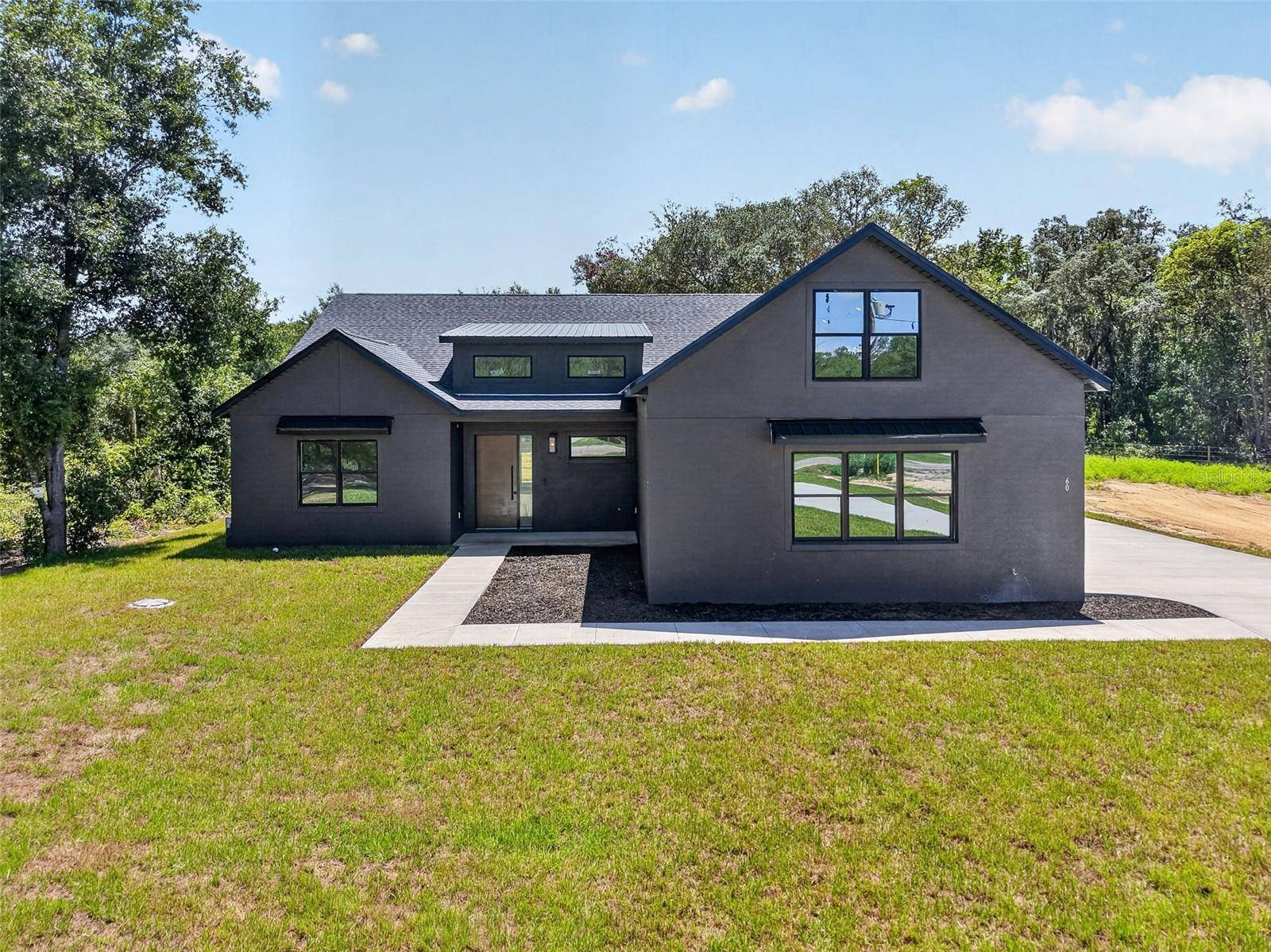 60 GUAVA PASS, Ocklawaha, FL 32179