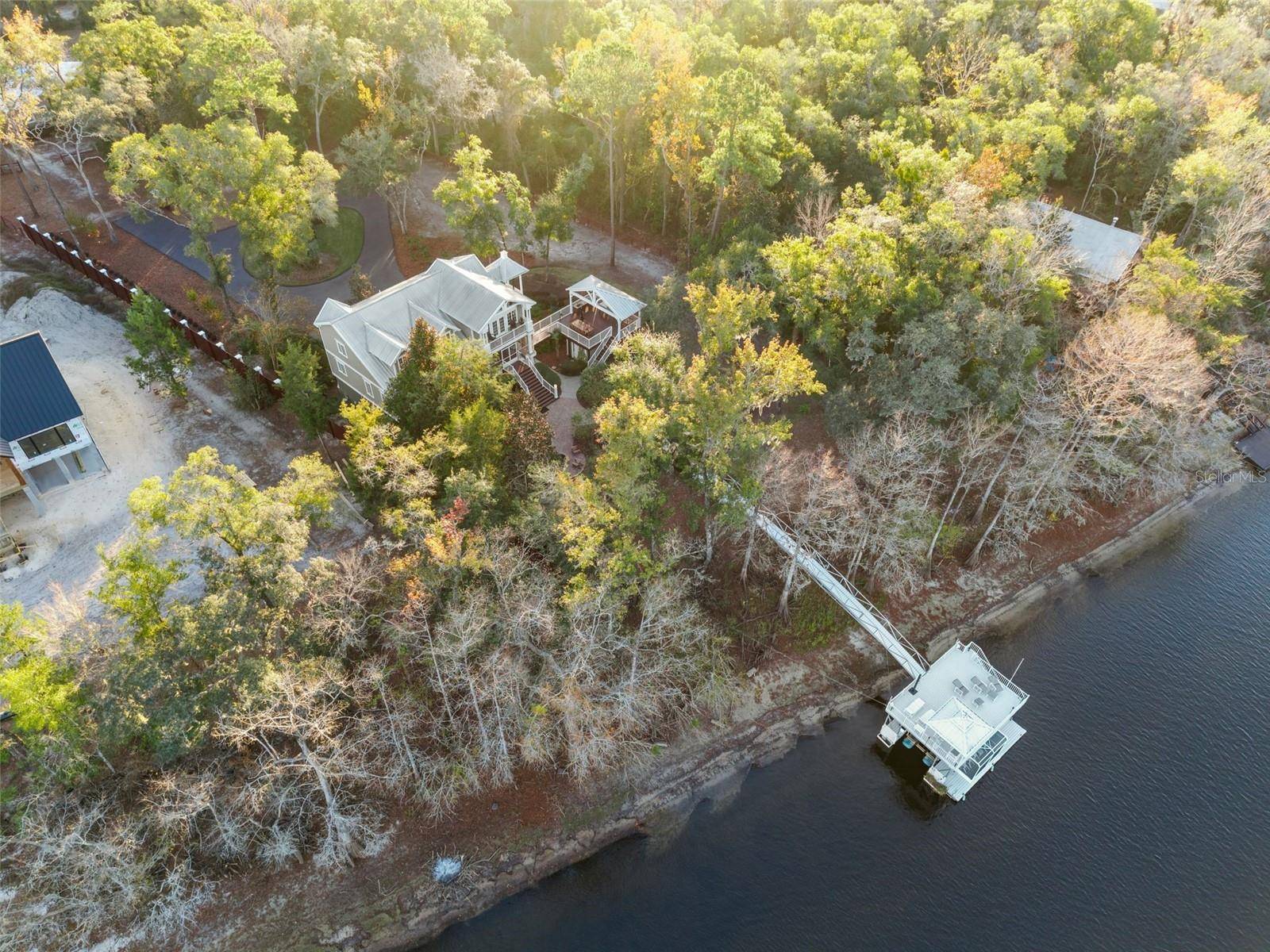 174 NE 972ND ST, Branford, FL 32008
