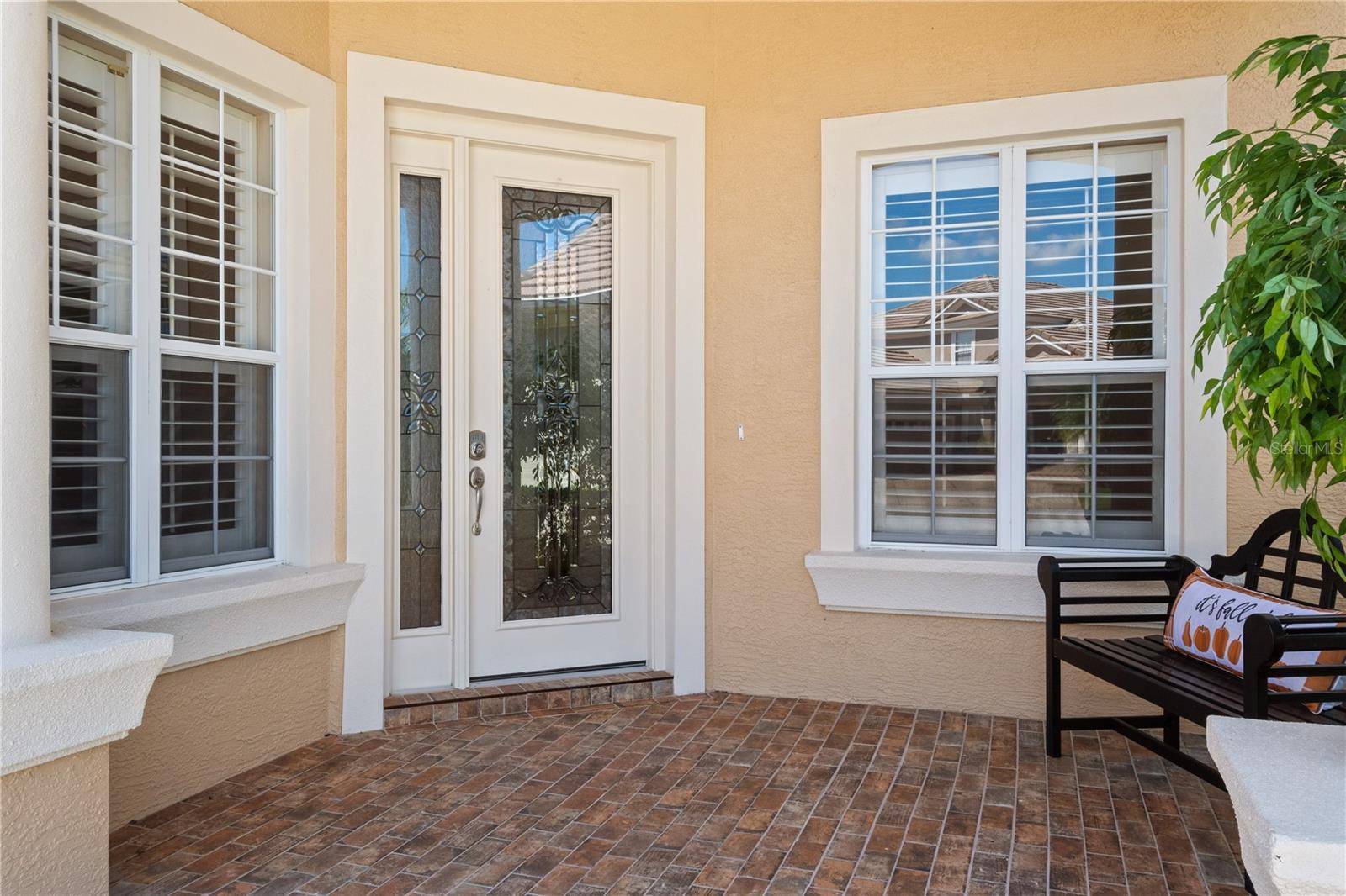 2464 LAUREL GLEN DR, Lakeland, FL 33803