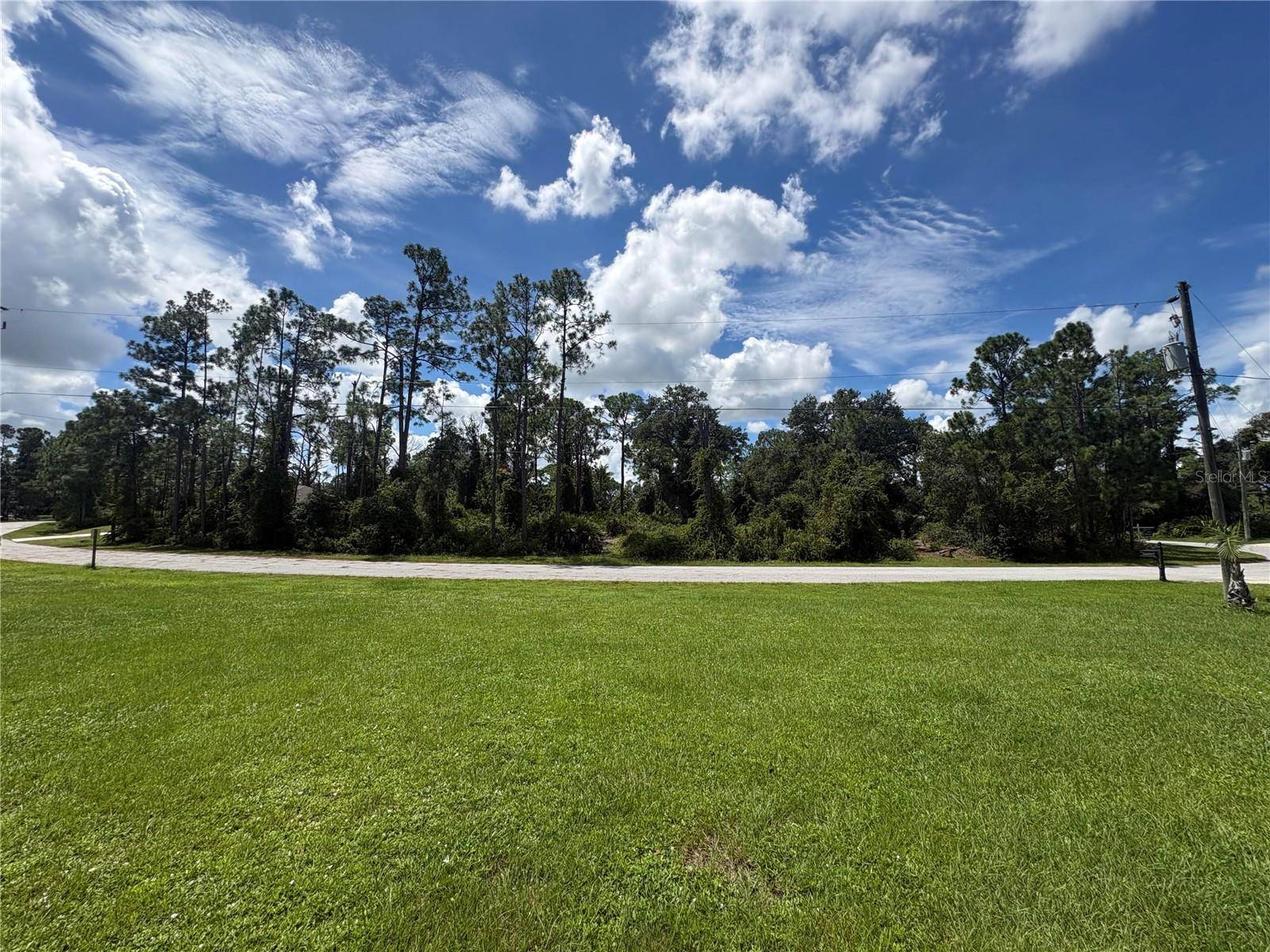 N RENAULT CIR, North Port, FL 34291