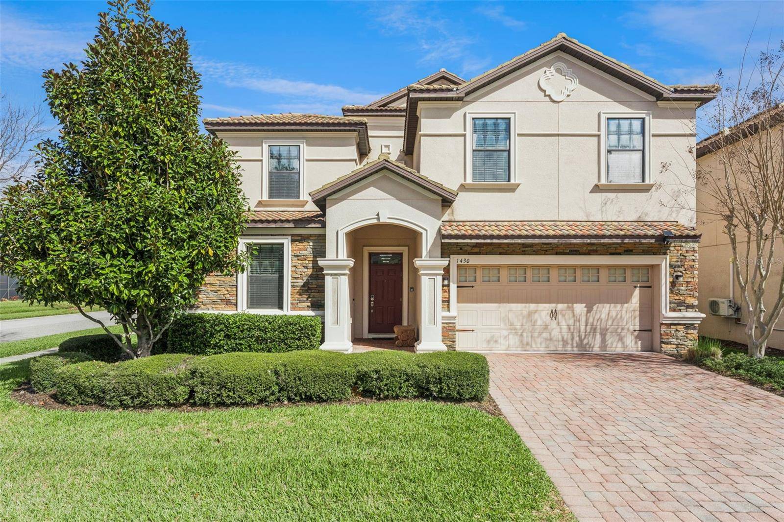 1430 MOON VALLEY DR, Davenport, FL 33896
