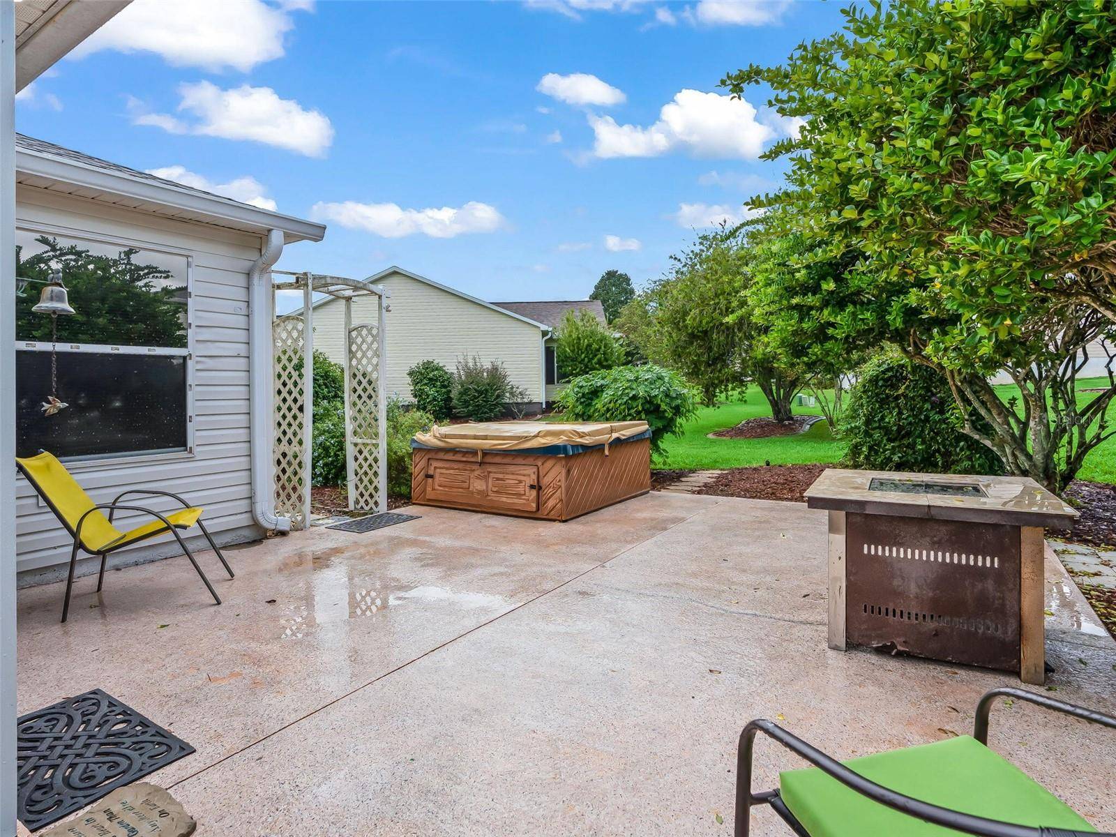 9671 SE 168TH MAPLESONG LN, The Villages, FL 32162