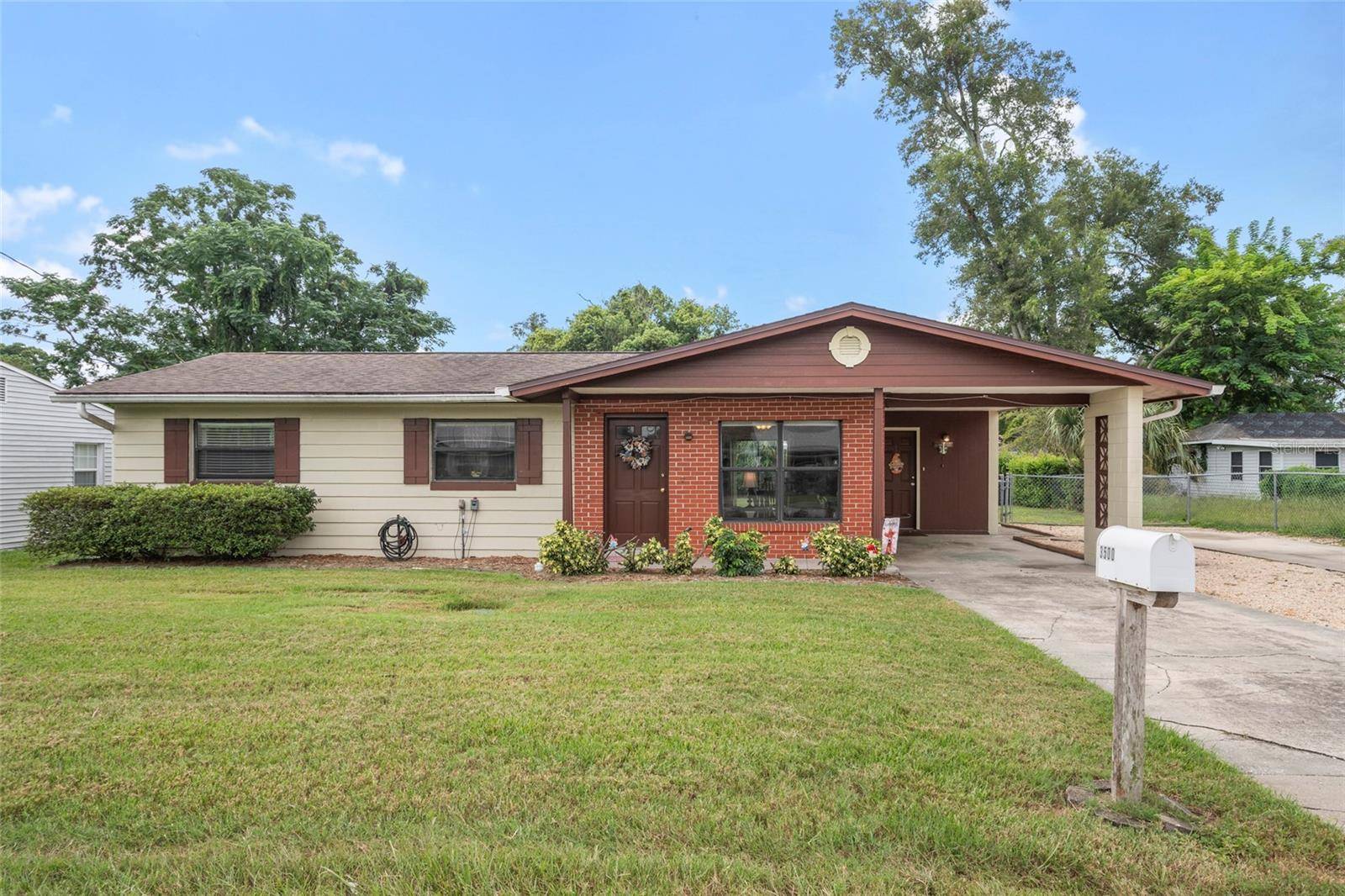 3500 E GRANT AVE, Orlando, FL 32806