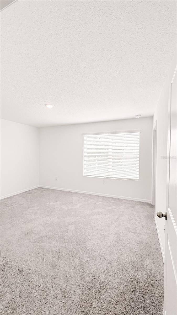 701 COSTA LN, Debary, FL 32713