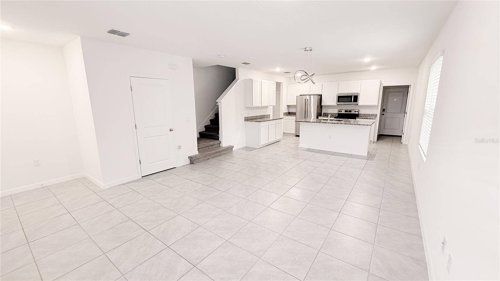 701 COSTA LN, Debary, FL 32713