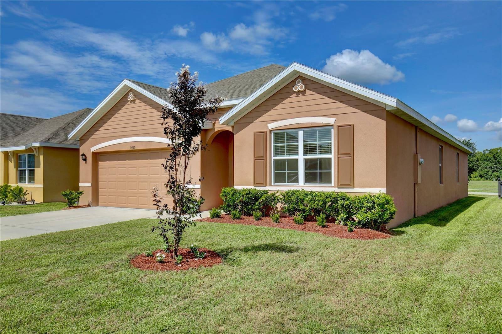 3020 BURROWING OWL DR, Mims, FL 32754