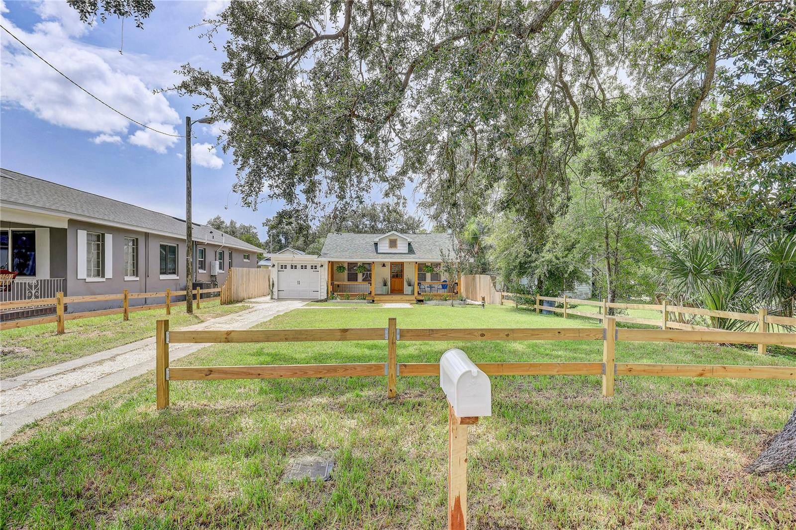126 W NORTH ST, Tampa, FL 33604