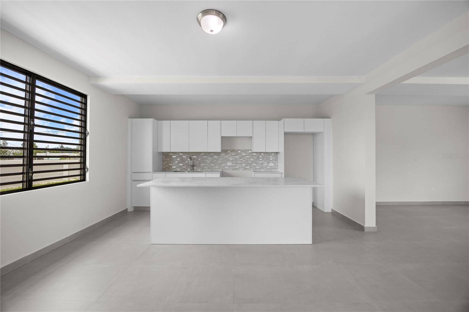4 REXVILLE VAN SCOY, Bayamon, PR 00957