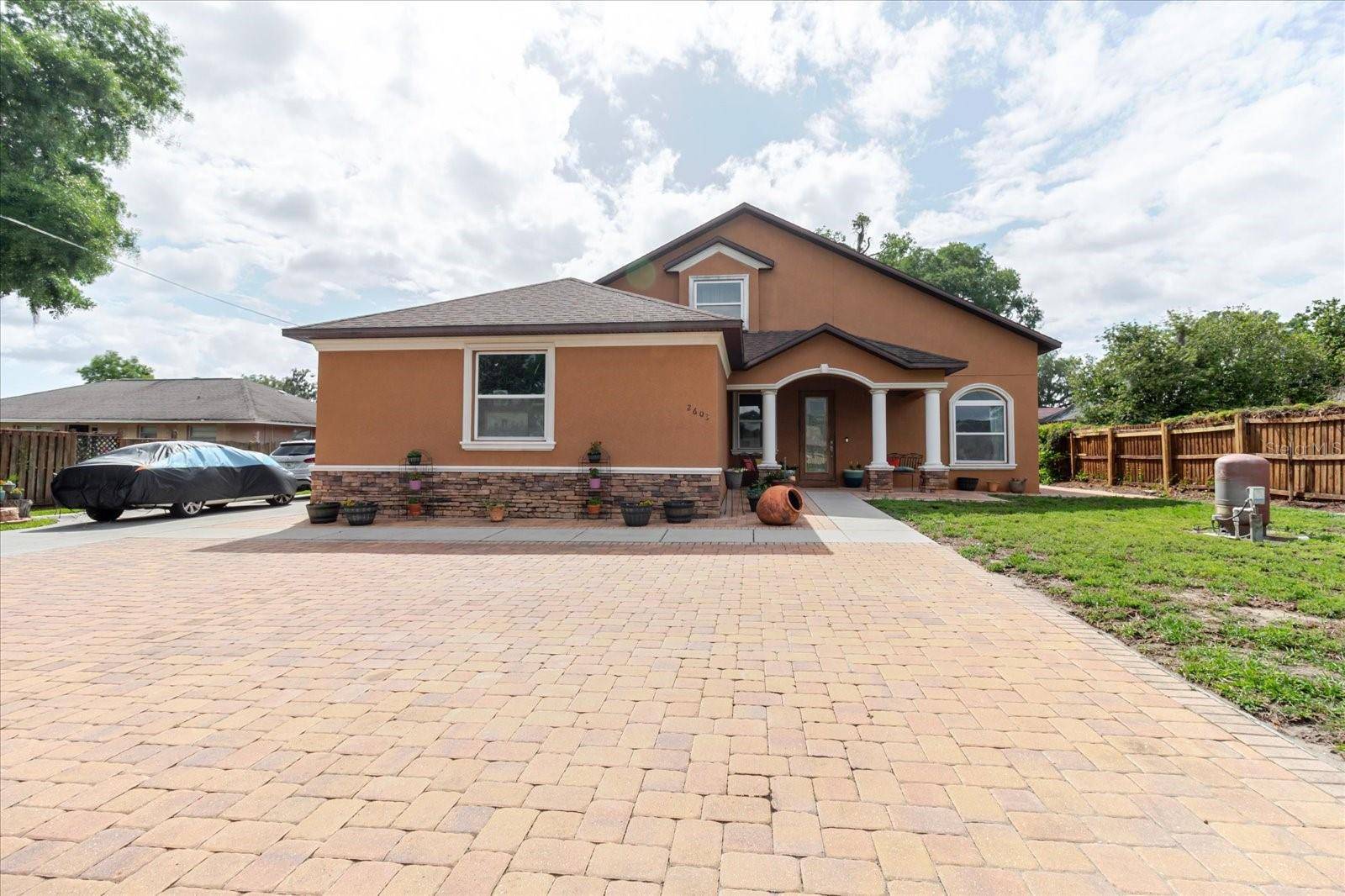 2603 BISMARK DR, Valrico, FL 33596