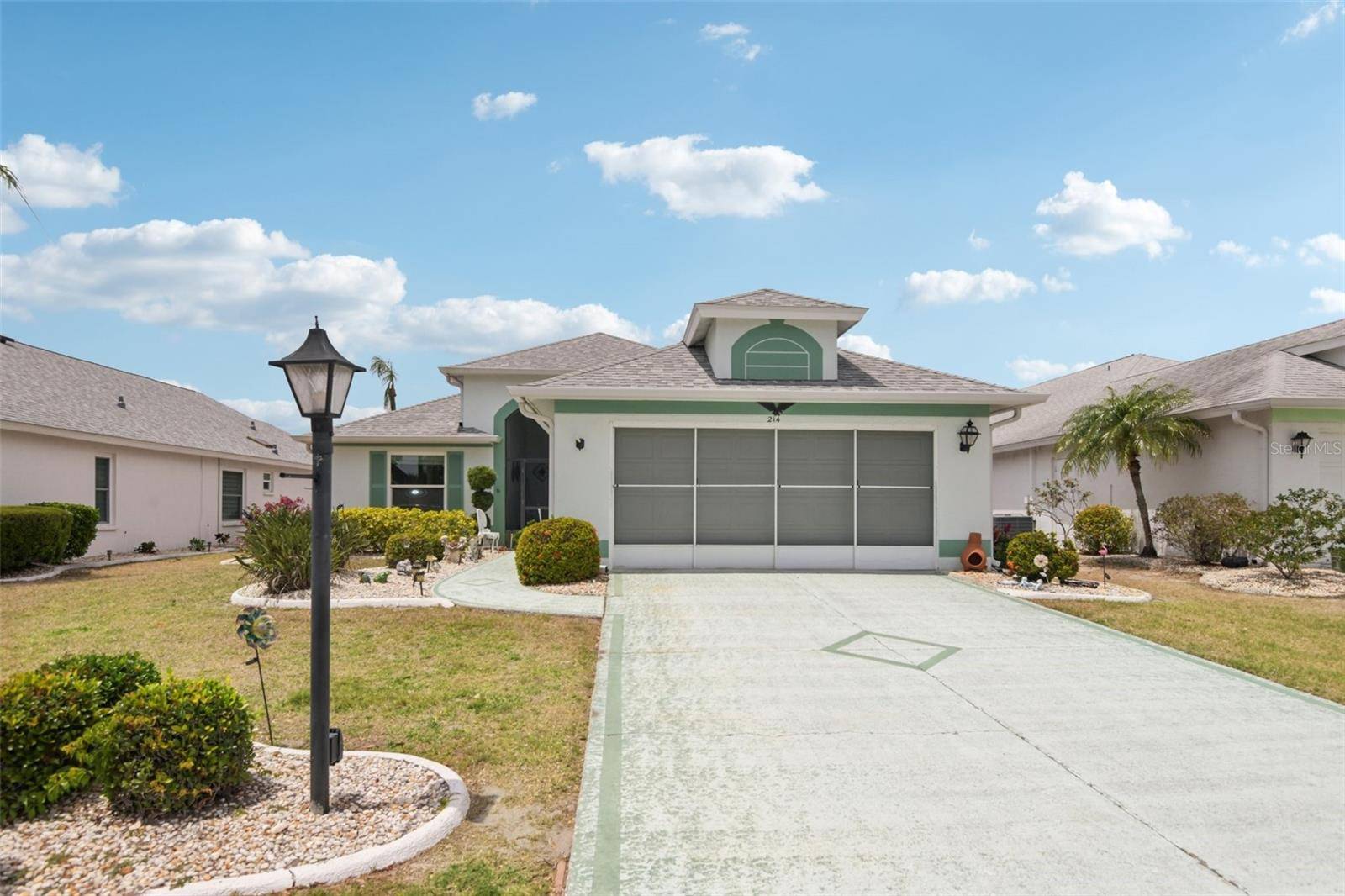 214 LINGER LN, Sun City Center, FL 33573