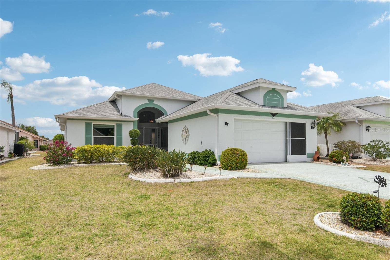 214 LINGER LN, Sun City Center, FL 33573
