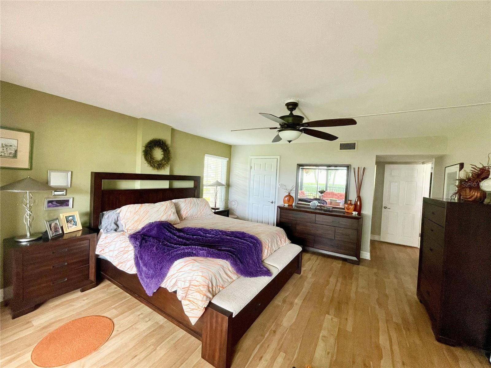 7893 SAILBOAT KEY BLVD S #101, South Pasadena, FL 33707