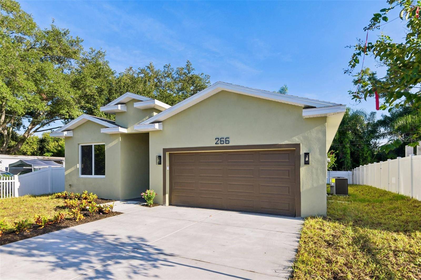 266 PLATON AVE, Dunedin, FL 34698