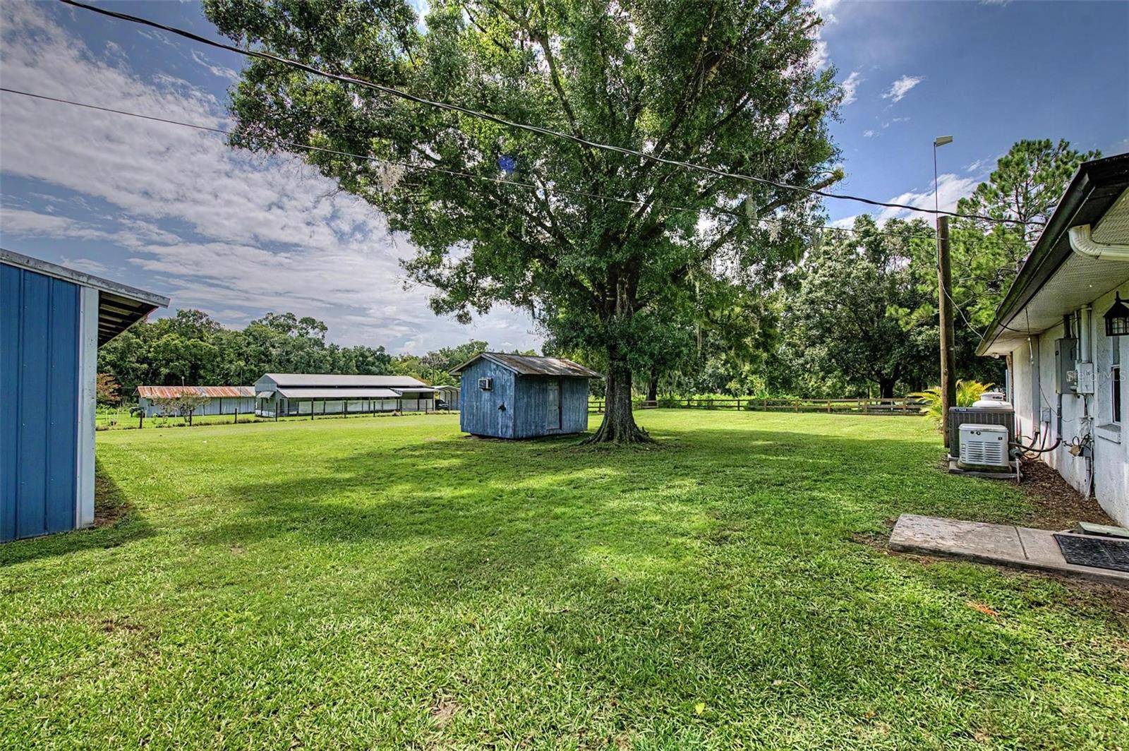 5242 COUNTY LINE RD, Lakeland, FL 33811