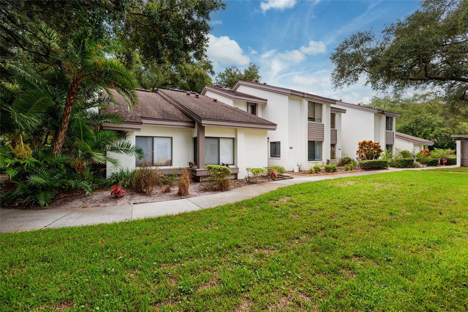1750 LAKE CYPRESS DR #1002, Safety Harbor, FL 34695