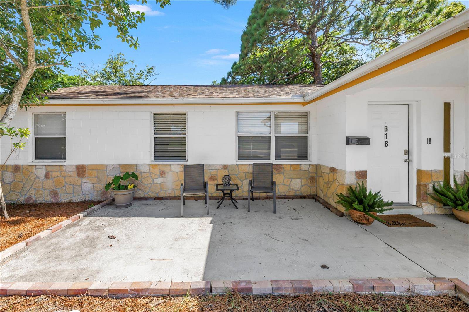518 62ND AVE NE, St Petersburg, FL 33702