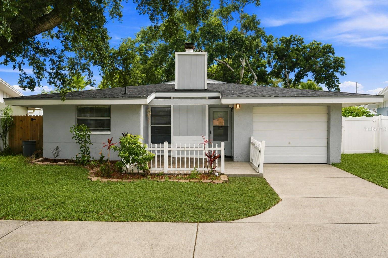 1680 PINEHURST RD, Dunedin, FL 34698