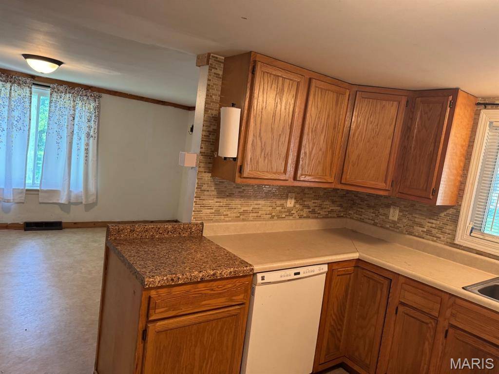 819 S 8th ST, Vandalia, IL 62471