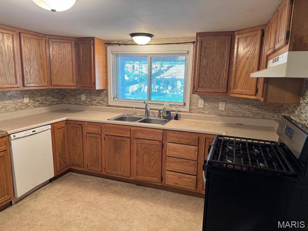 819 S 8th ST, Vandalia, IL 62471