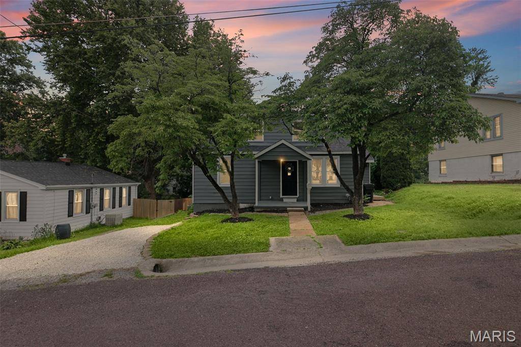 330 Polk ST, Belleville, IL 62220