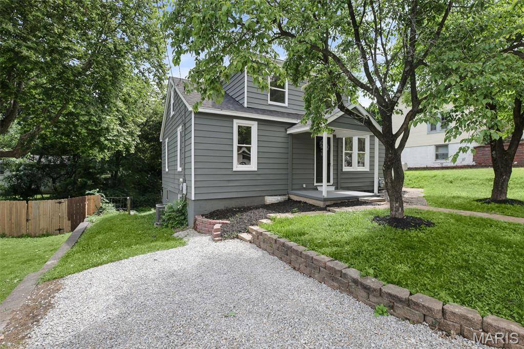 330 Polk ST, Belleville, IL 62220