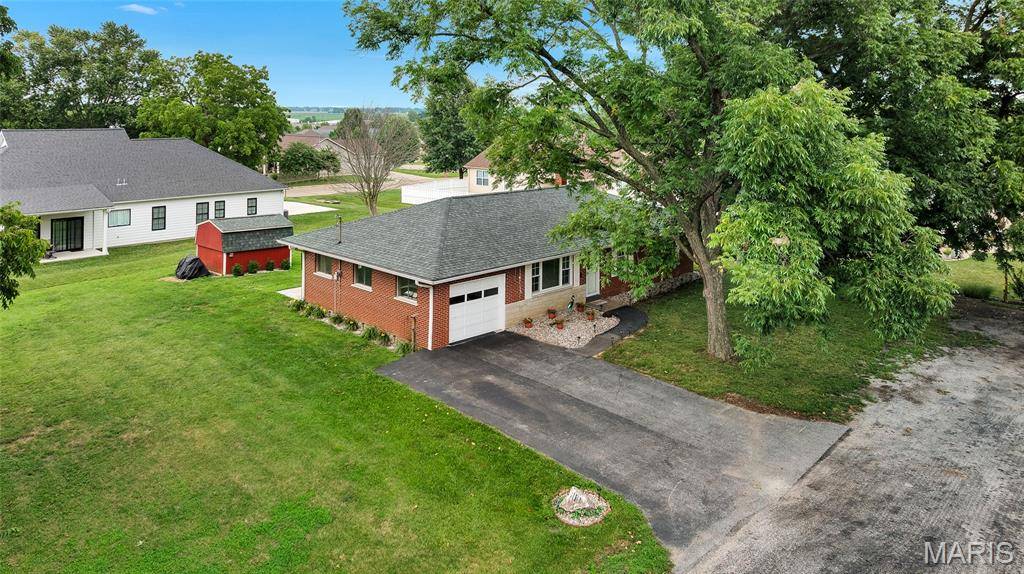 110 Braun ST, Red Bud, IL 62278
