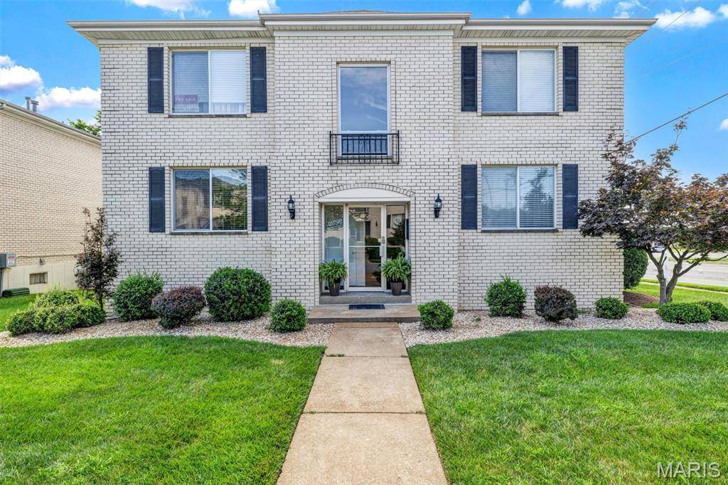 12598 Chardin PL #3, St Louis, MO 63128