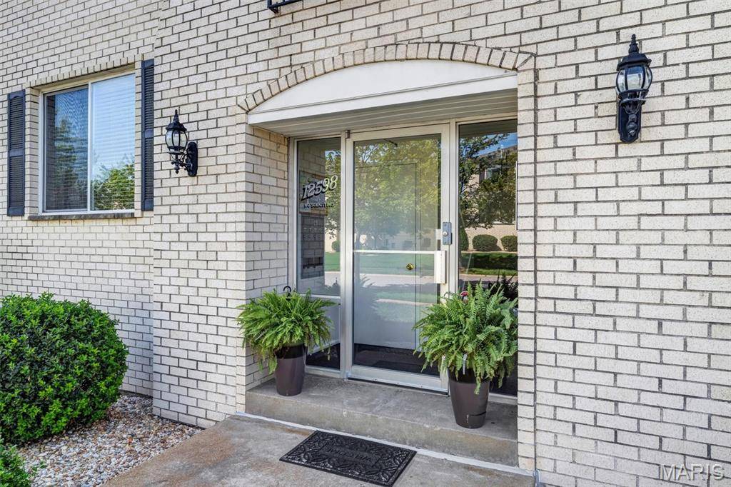 12598 Chardin PL #3, St Louis, MO 63128