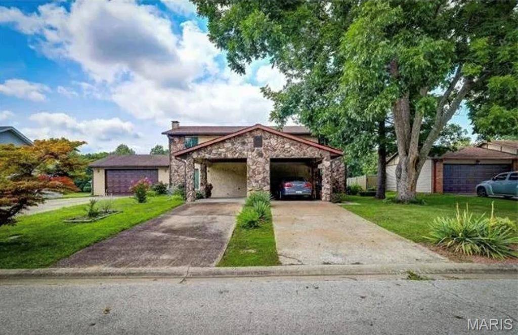 307 BRITANNA DR, Swansea, IL 62226