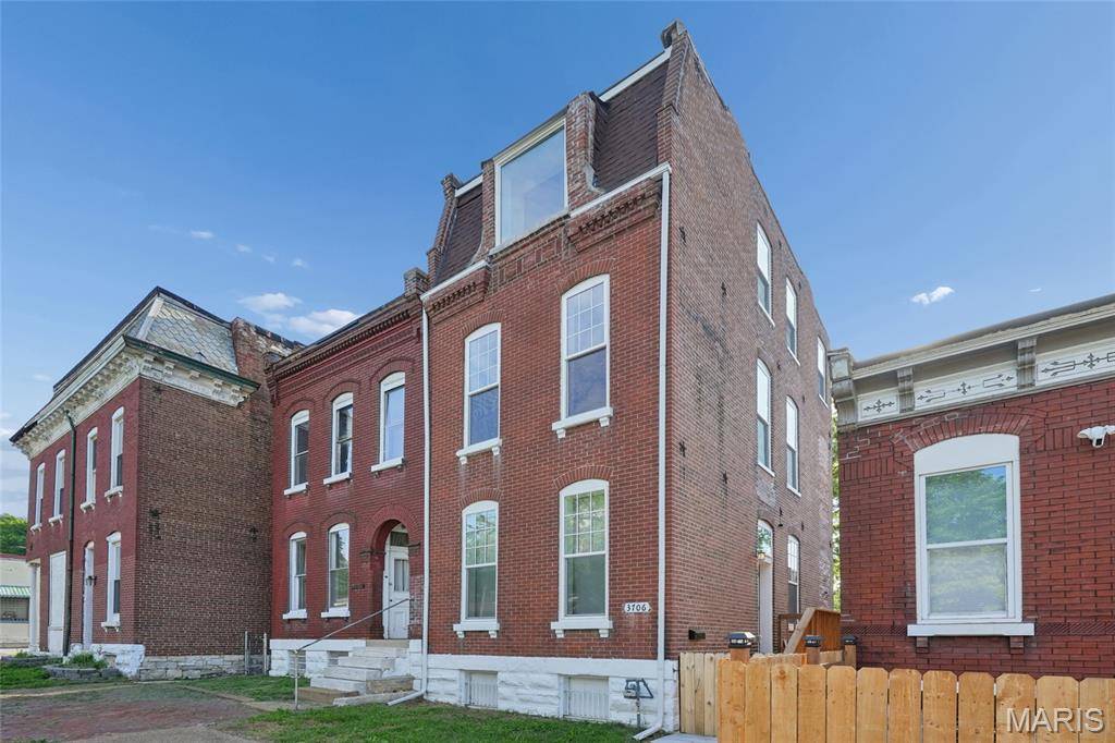 3706 Iowa AVE, St Louis, MO 63118