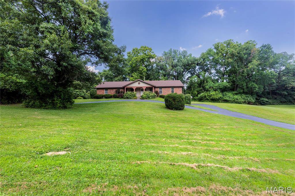 3641 Afshari CIR, Florissant, MO 63034