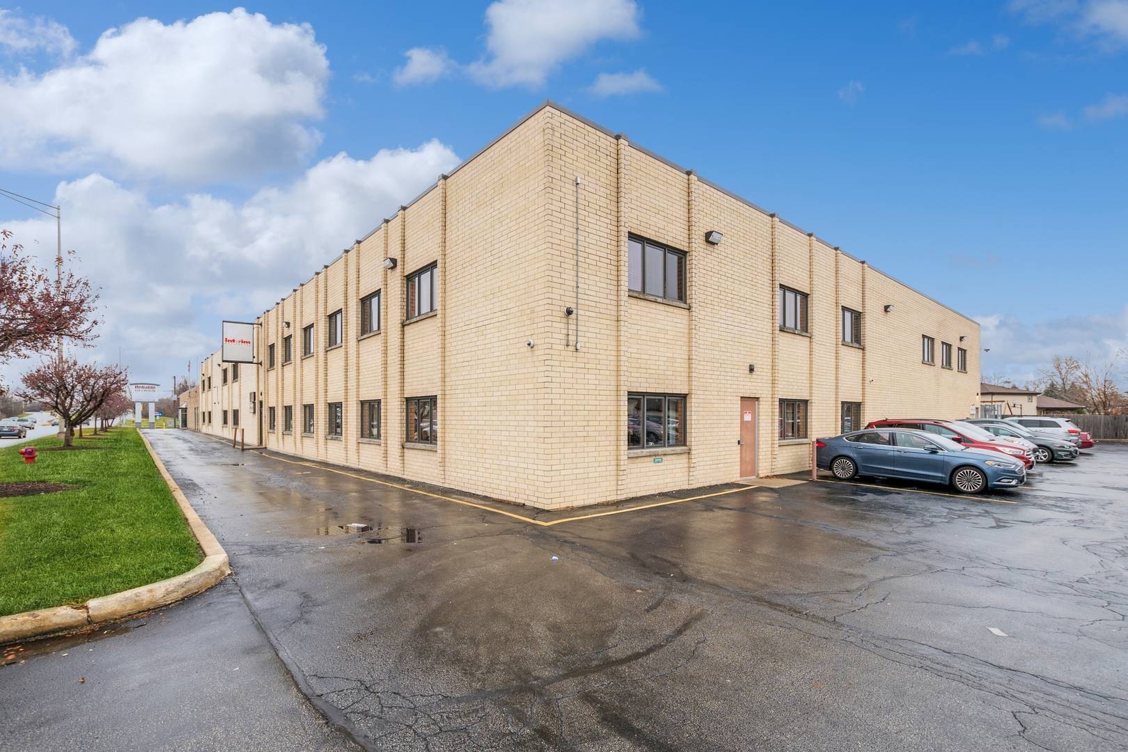 12845 S Cicero AVE #201, Alsip, IL 60803
