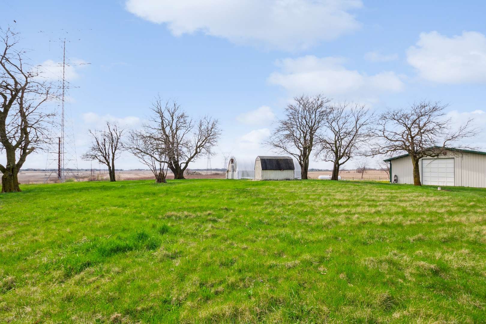 9815 Laraway RD, Frankfort, IL 60423