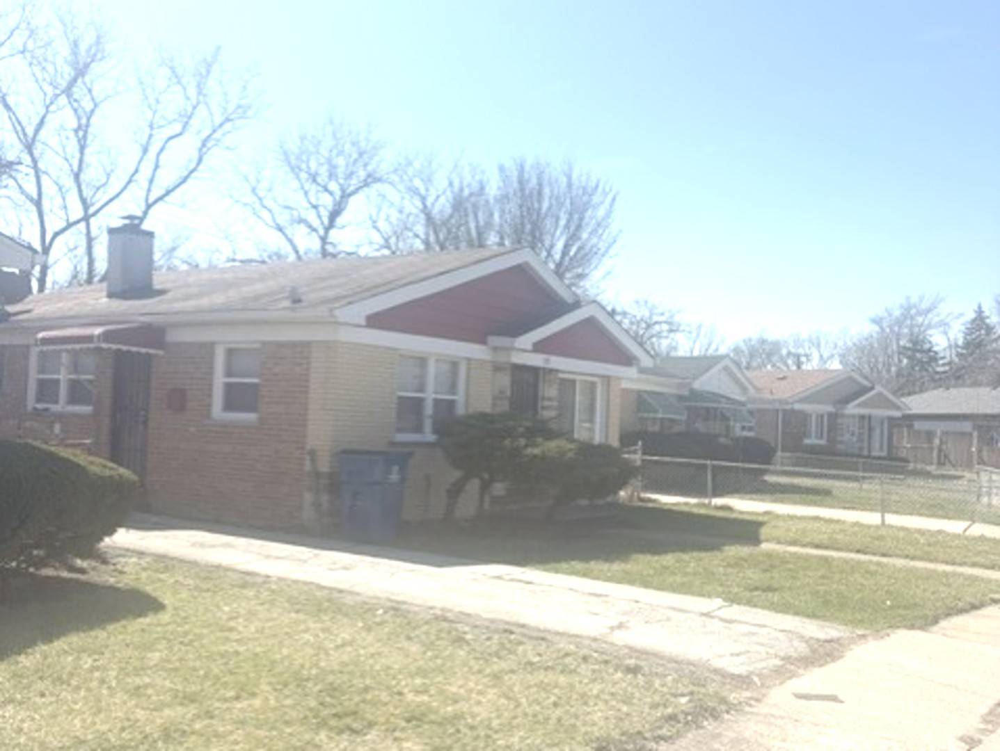 715 E 155th CT, Phoenix, IL 60426