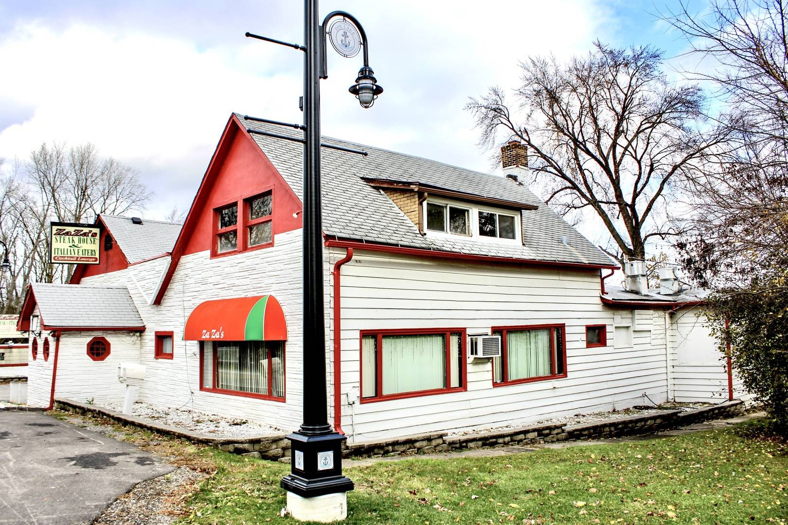 69 Washington ST, Ingleside, IL 60041
