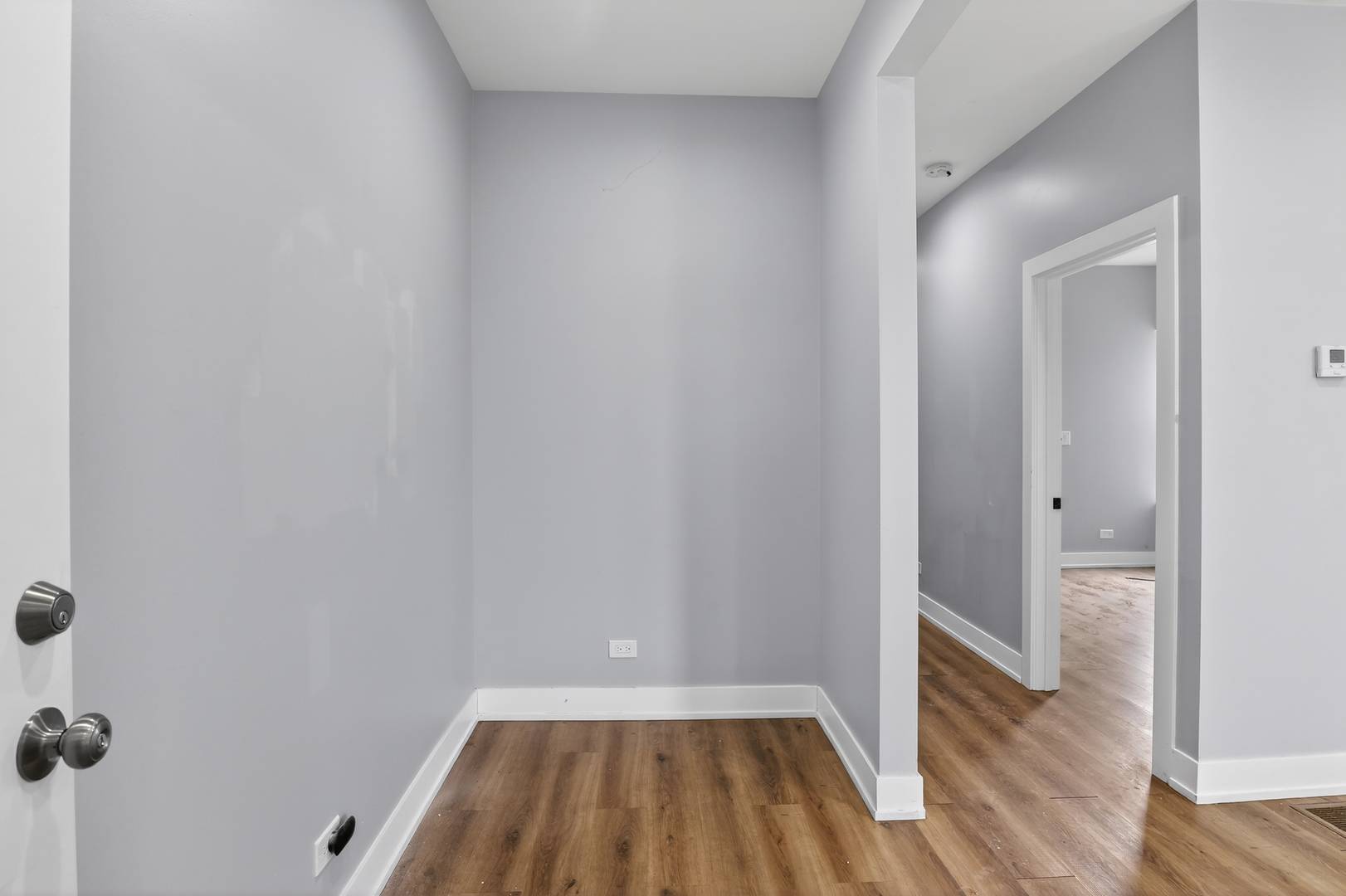 7843 S Marquette AVE, Chicago, IL 60649