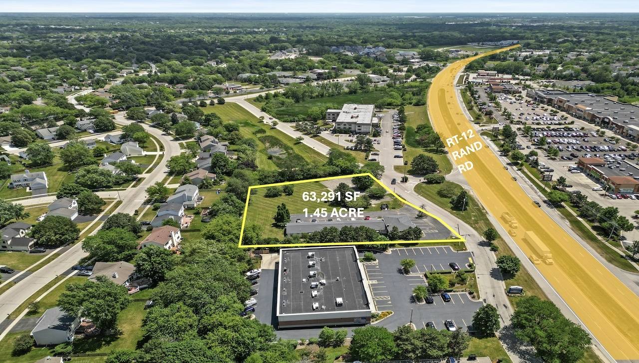 898 S Rand RD, Lake Zurich, IL 60047