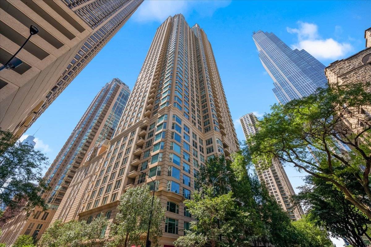 25 E Superior ST #605, Chicago, IL 60611