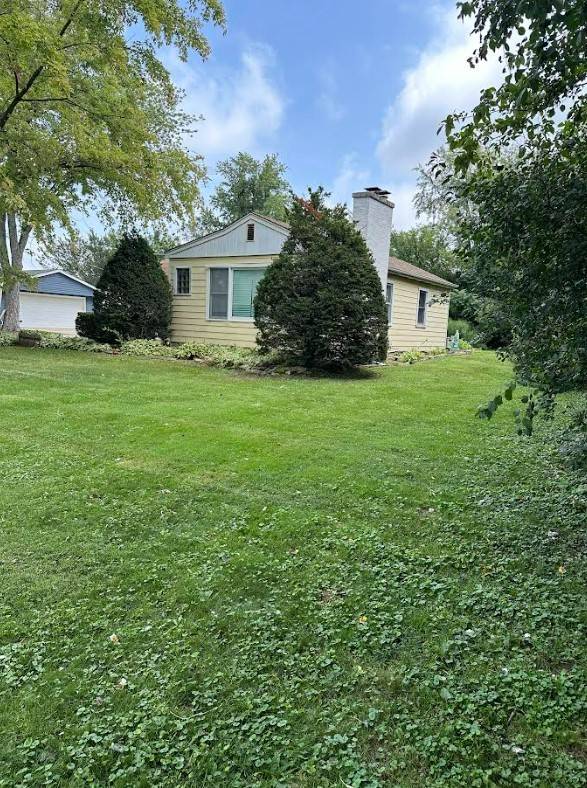 6295 Woodward AVE, Downers Grove, IL 60516
