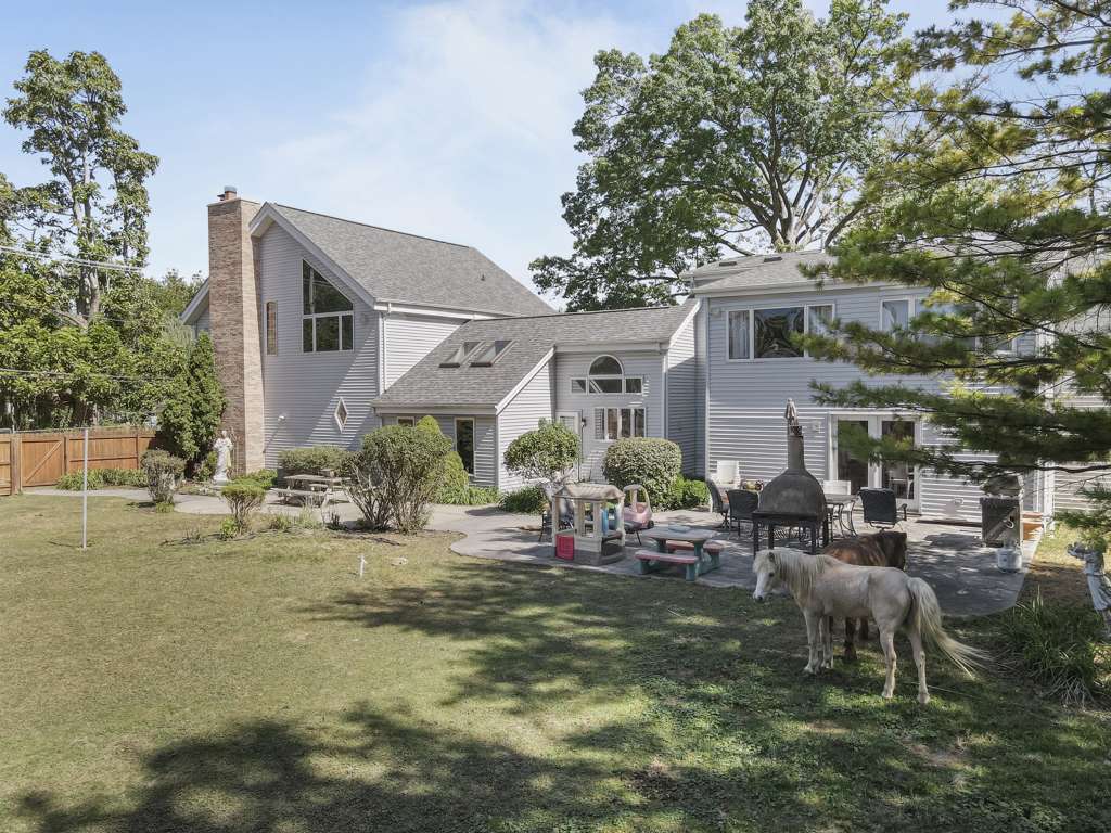 2N584 S Ardmore AVE, Villa Park, IL 60181